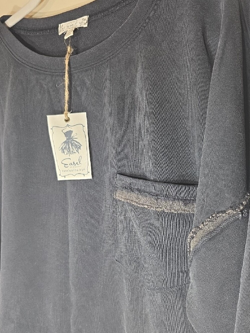 Easel NWT Mineral Wash Oversized Boxy Pocket Tee - Picture 5 of 8